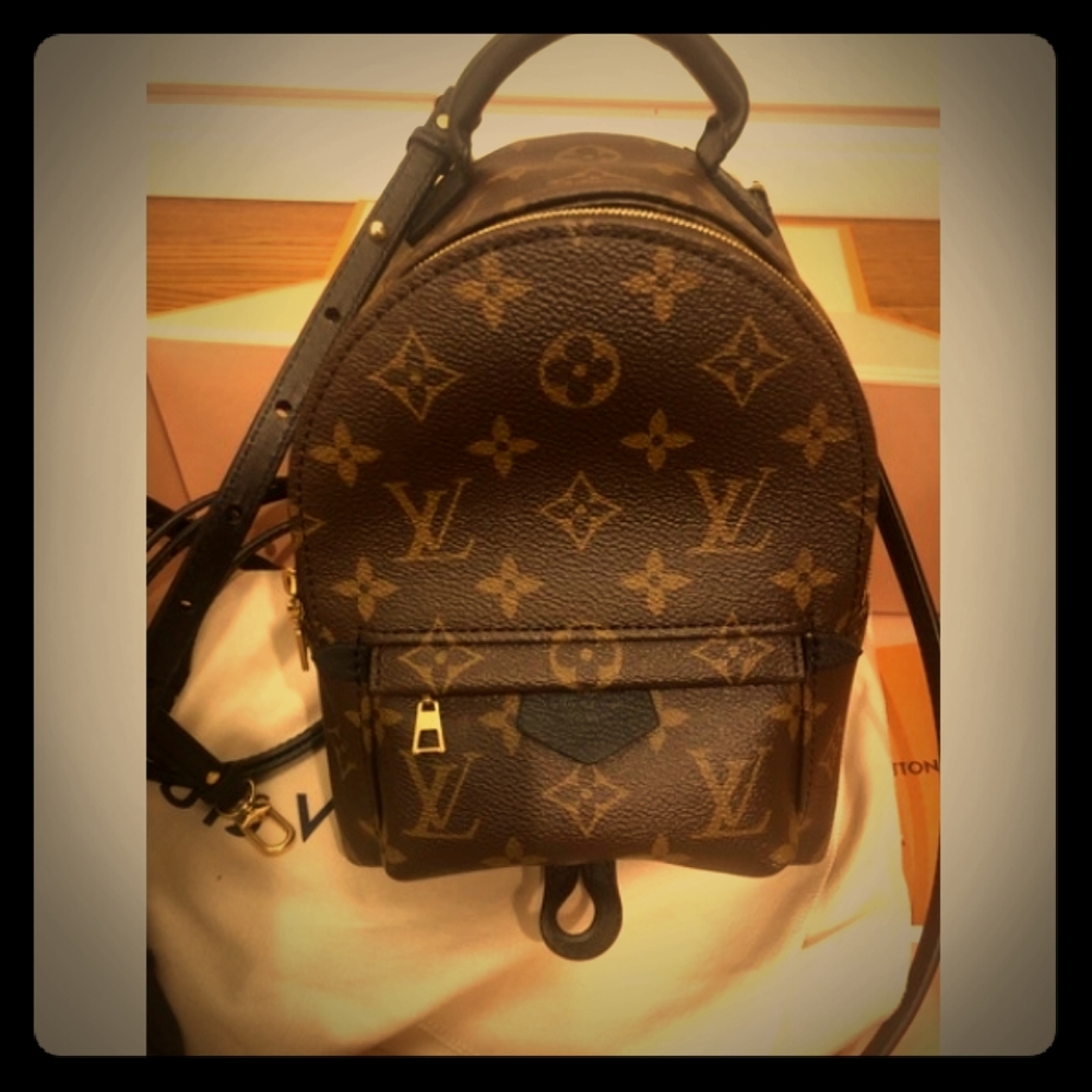 Comfortable backpack - Picture 1 of 8
